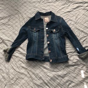 Stretchy denim jacket